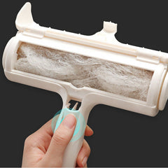 Pet Hair Remover Roller 
Remove fur From Sofa, Carpet & Clothes In Seconds